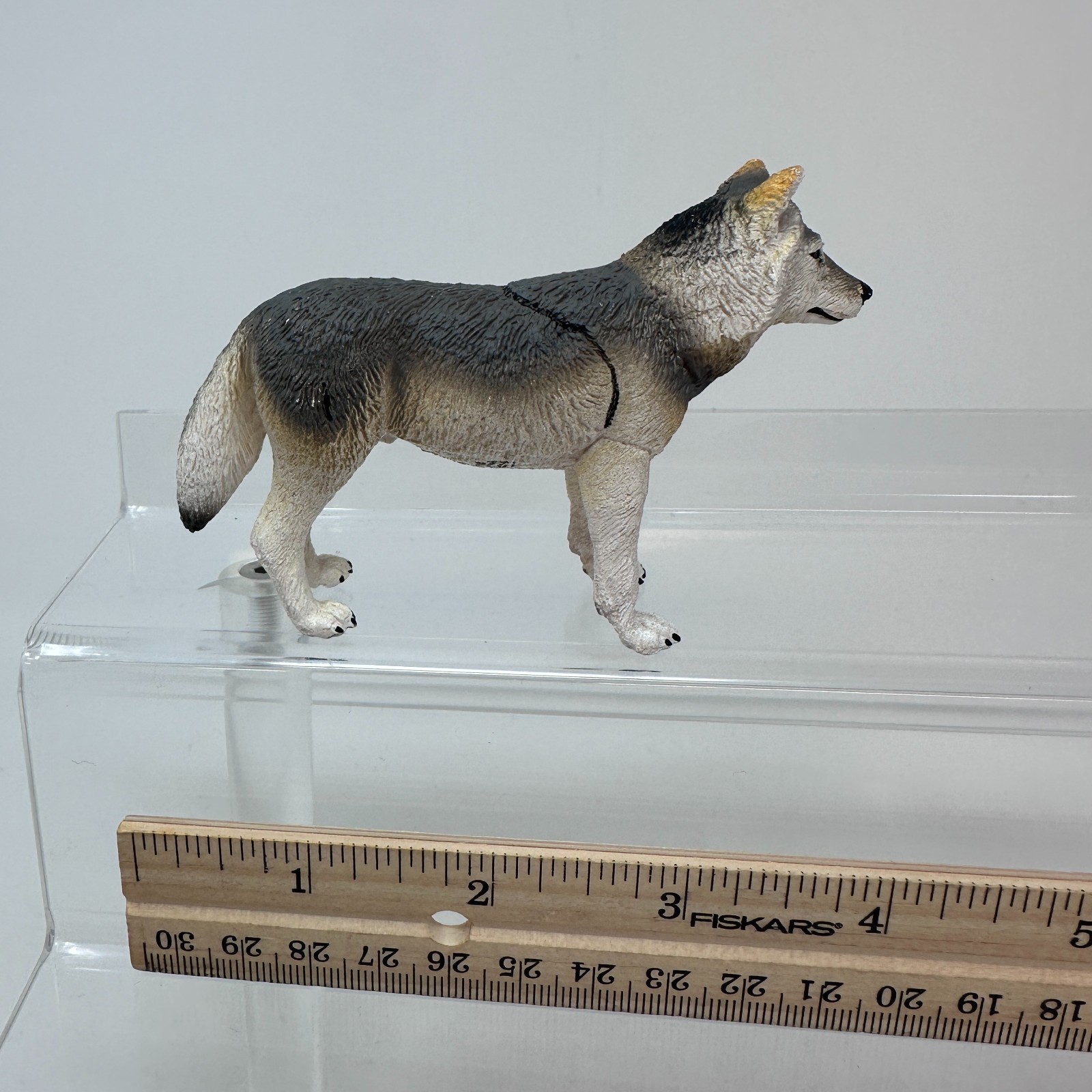 Safari Ltd Gray Wolf Figure Wild Dog Wildlife Zoo Jungle Animal Figurine 4″ 2020