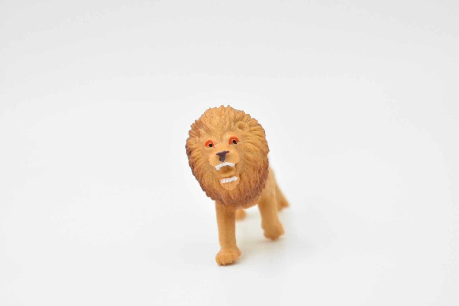 Lion, Small Plastic Animal 2 7/8 inches 1 1/2 inches tall – F3550 B17