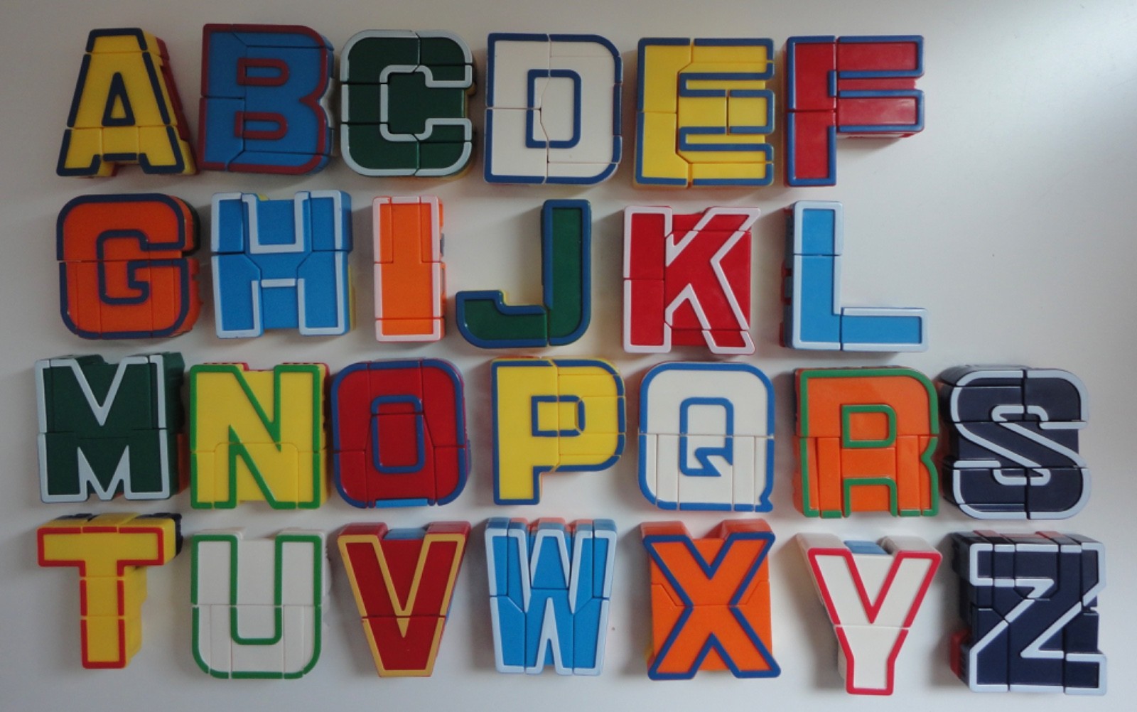 ALPHA BOTS Alphabet Robot Transforming Figures Complete Set of 26