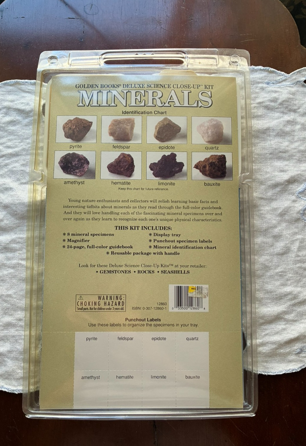 VINTAGE GOLDEN BOOK SCIENCE CLOSE-UP MINERALS W/ SPECIMEN KIT UNUSED 1995