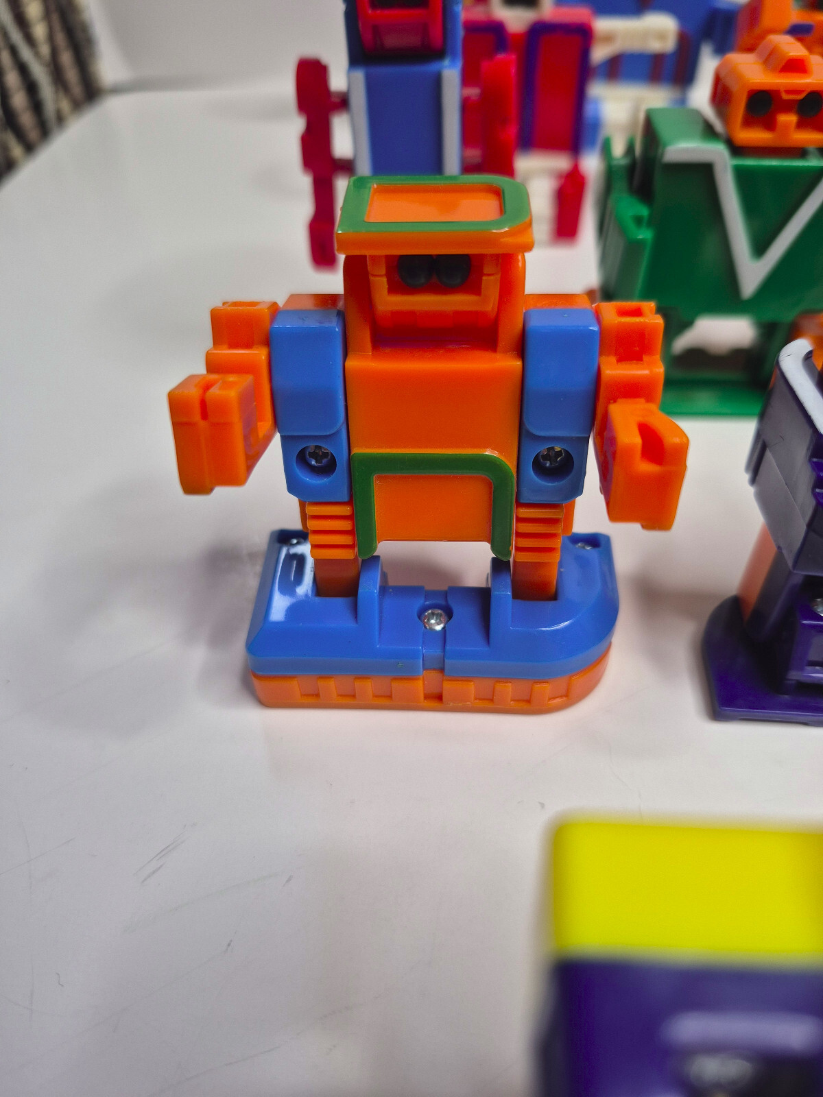 VTG 80s ALPHA BOTS Alphabet Transformers Letter Robots LOT OF 25 Preschool no V