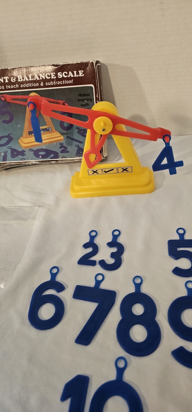 Vintage Chadwick Count & Balance Scale Toy 1986 Math Add Subtract