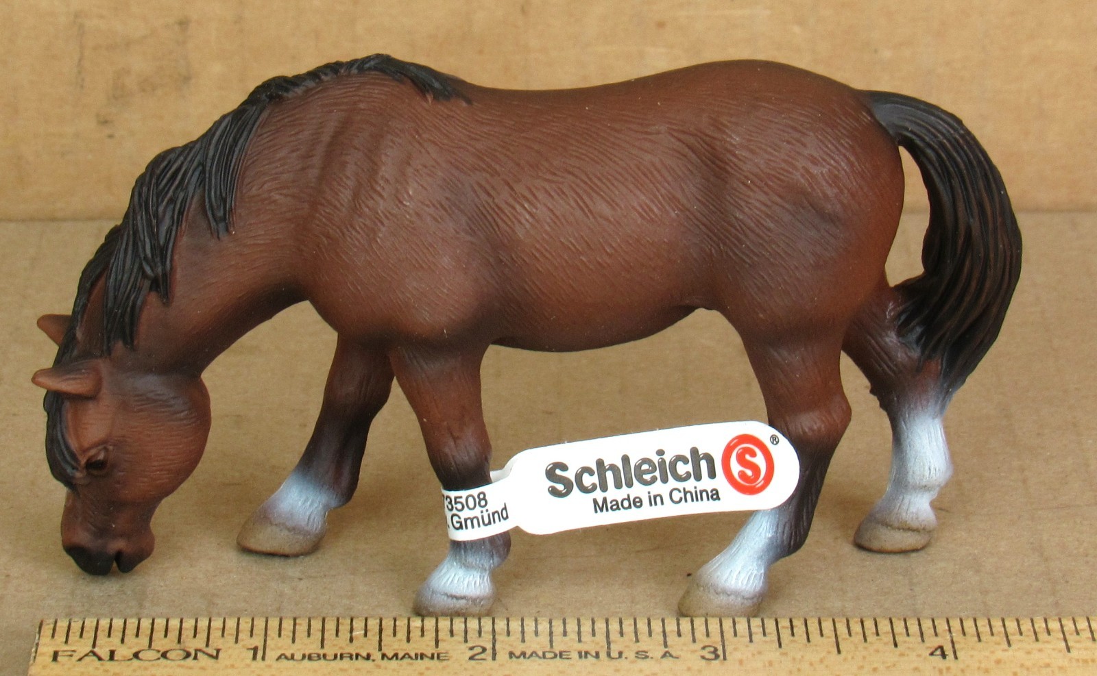 Schleich 13299 Bay riding Pony Mare, Grazing *Retired/Farm Life/NWT* RARE