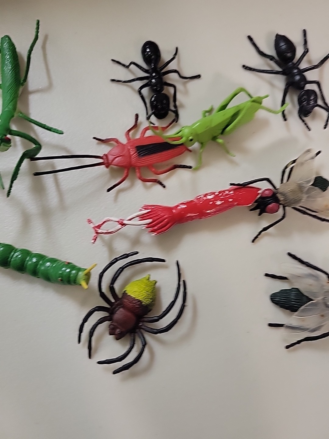 Mixed Lot of Rubber Plastic Spider fly ant Insects Bugs Toy Figures