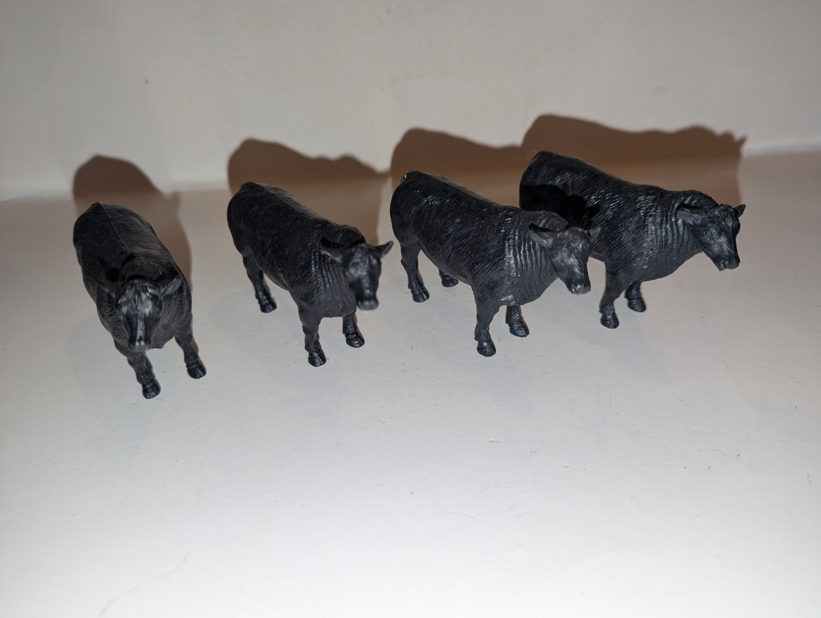 Lot of 4 New Ray Black Angus Cows (3 5/8″)