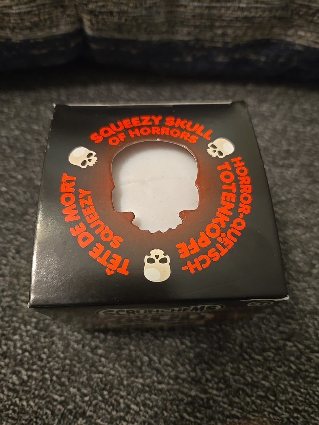 Scrunchems Squeezy Skull Of Horrors