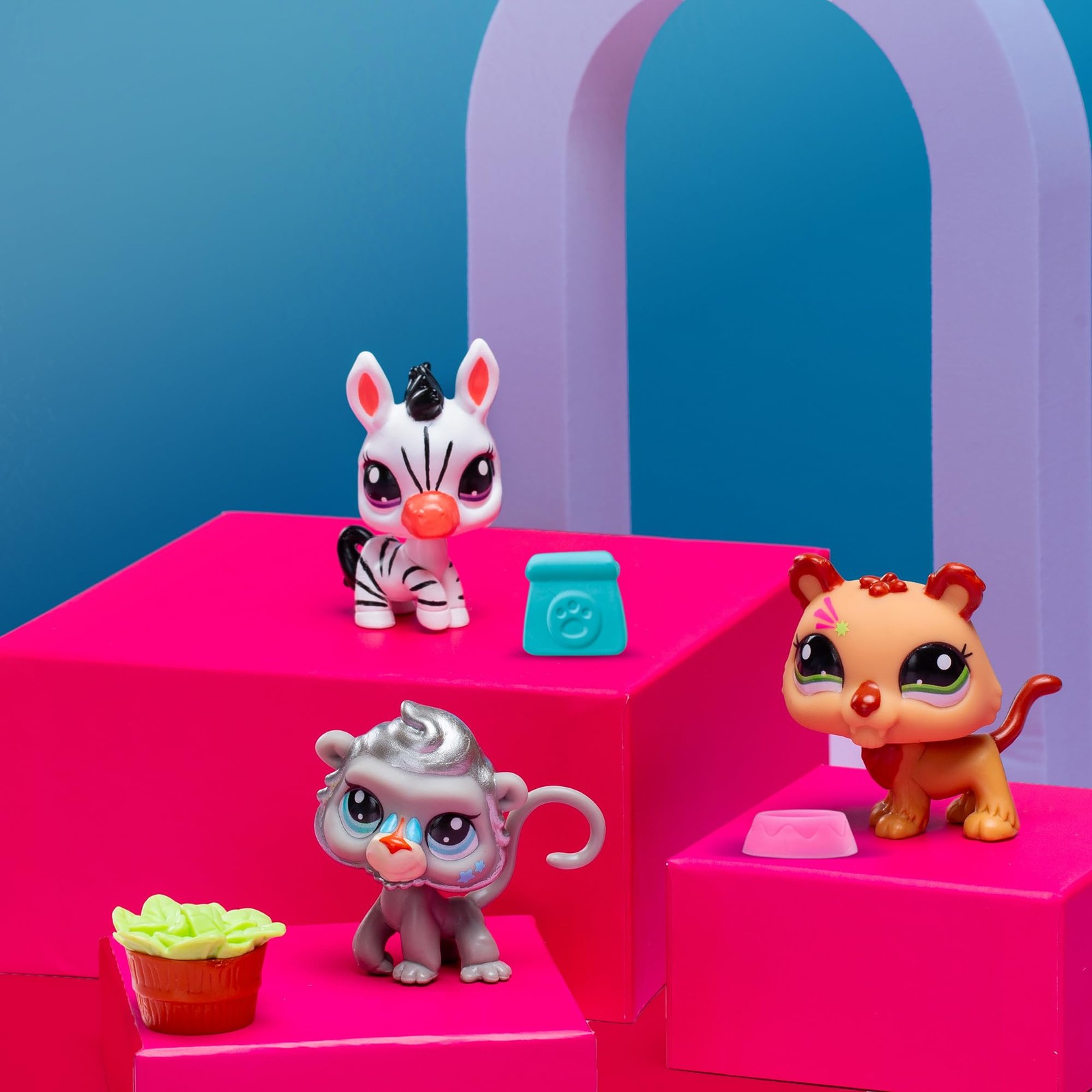 BANDAI Pack 3 Zoo Pets BF00597 Set of 3 Pets, Accessory, Collector’s Card and…