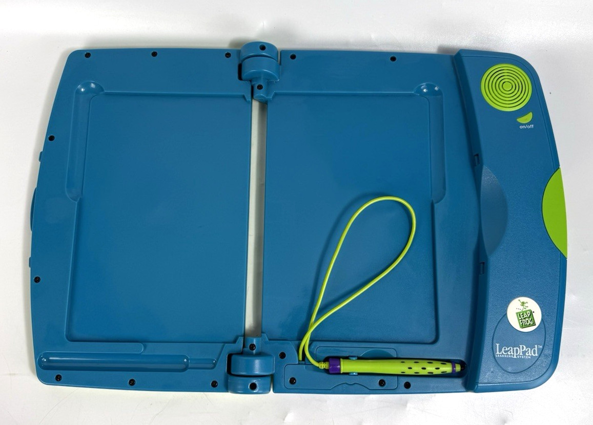 2001 LeapFrog Leap Pad Learning System, Blue & Green 4 books/cartridges WORKS