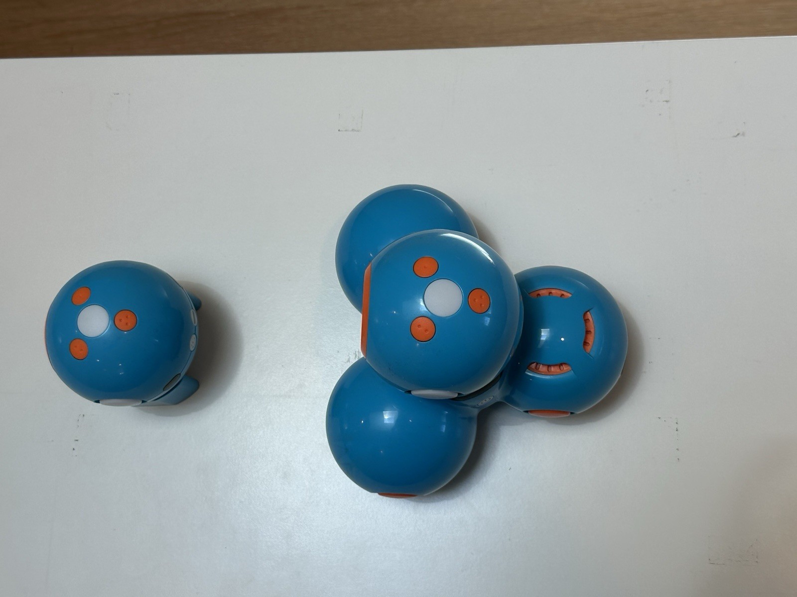 Wonder Workshop Wonder Pack Dash Dot Coding Robots & Dash Challenge Cards
