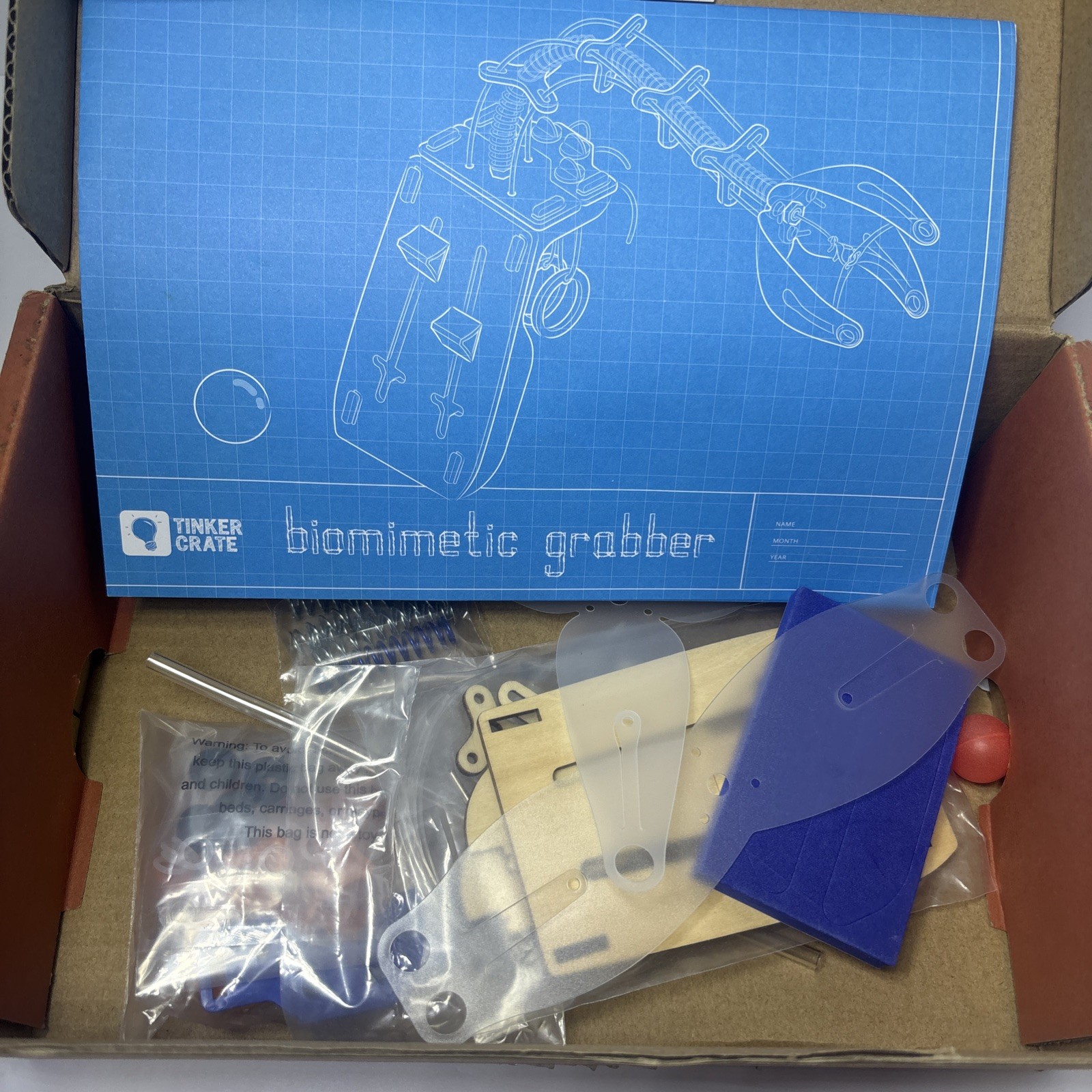 Kiwi Co Crate Tinker Biomimetic Grabber Ages 9-14 Stem Craft Complete In Box