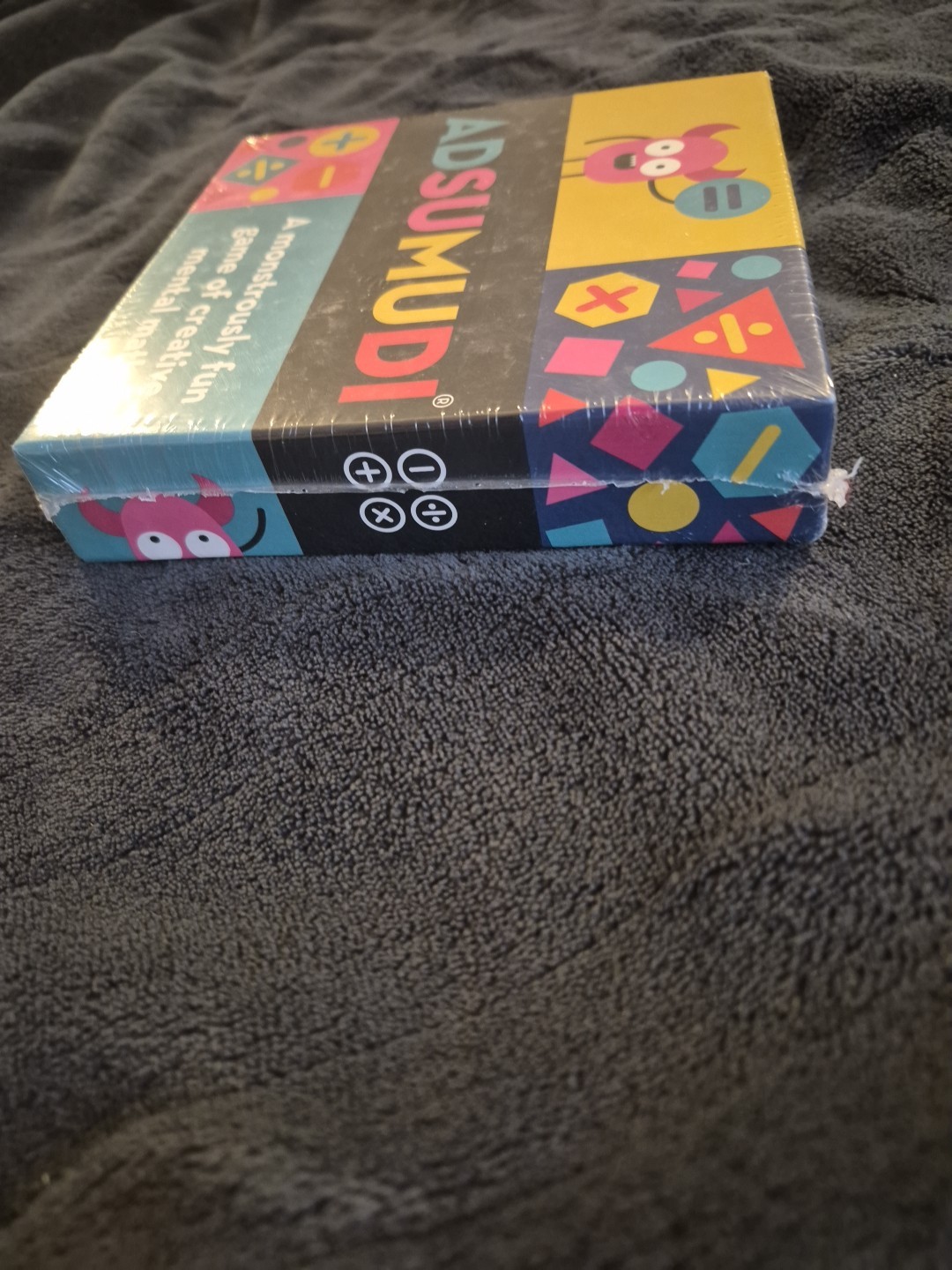New Adsumdi Math Card Game – 2 TO 8 PLAYERS AGES 9+