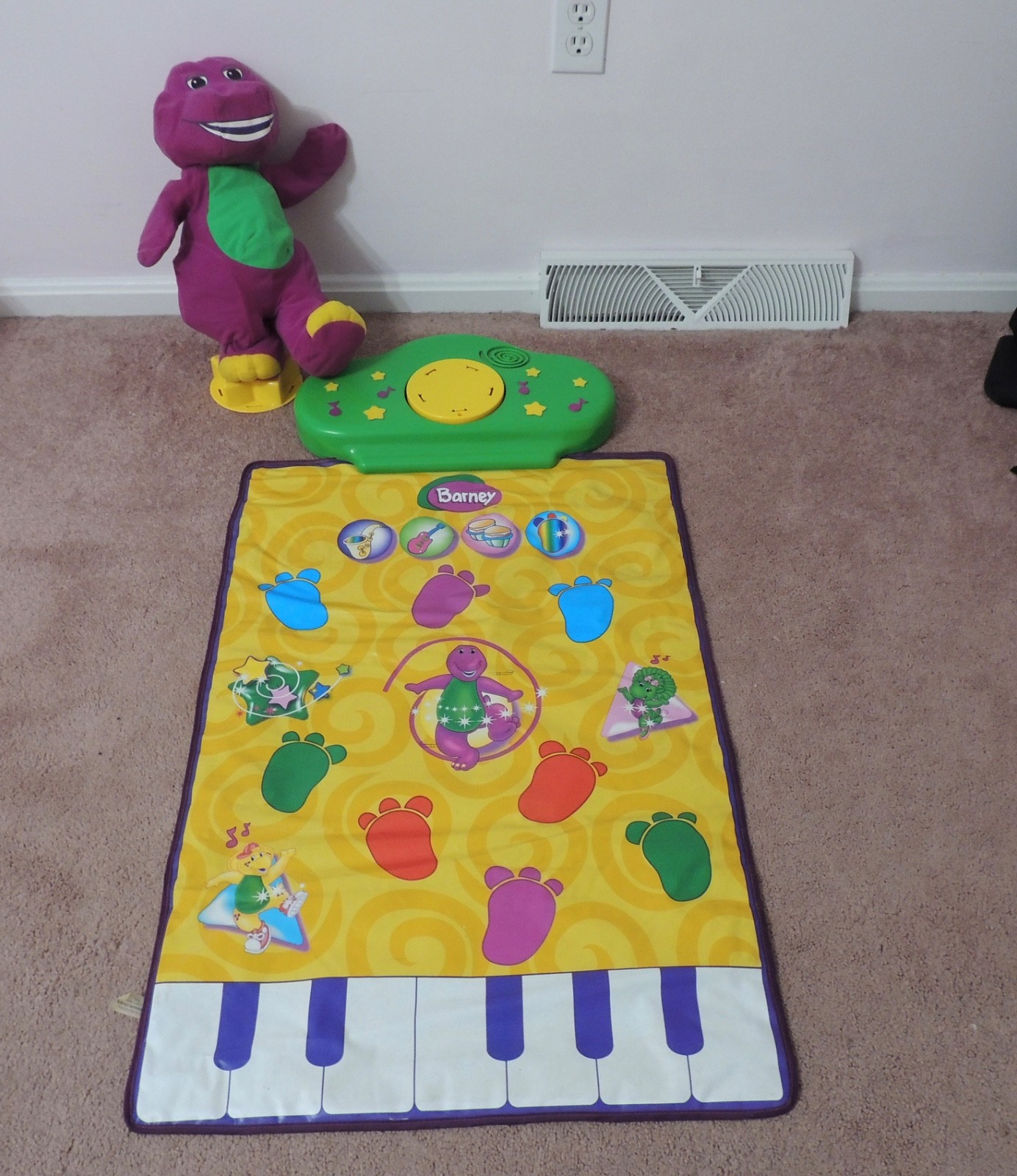 Vintage Barney’s Move ‘n Goove Dance Mat – READ
