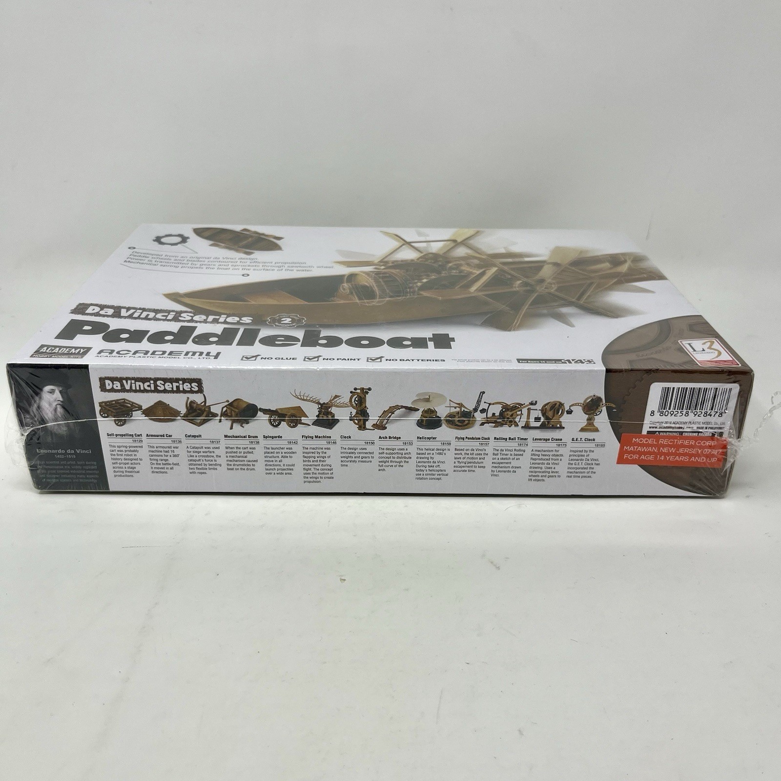Da Vinci Paddleboat Plastic MODEL KIT Academy Series 2 18130 2016 NIB