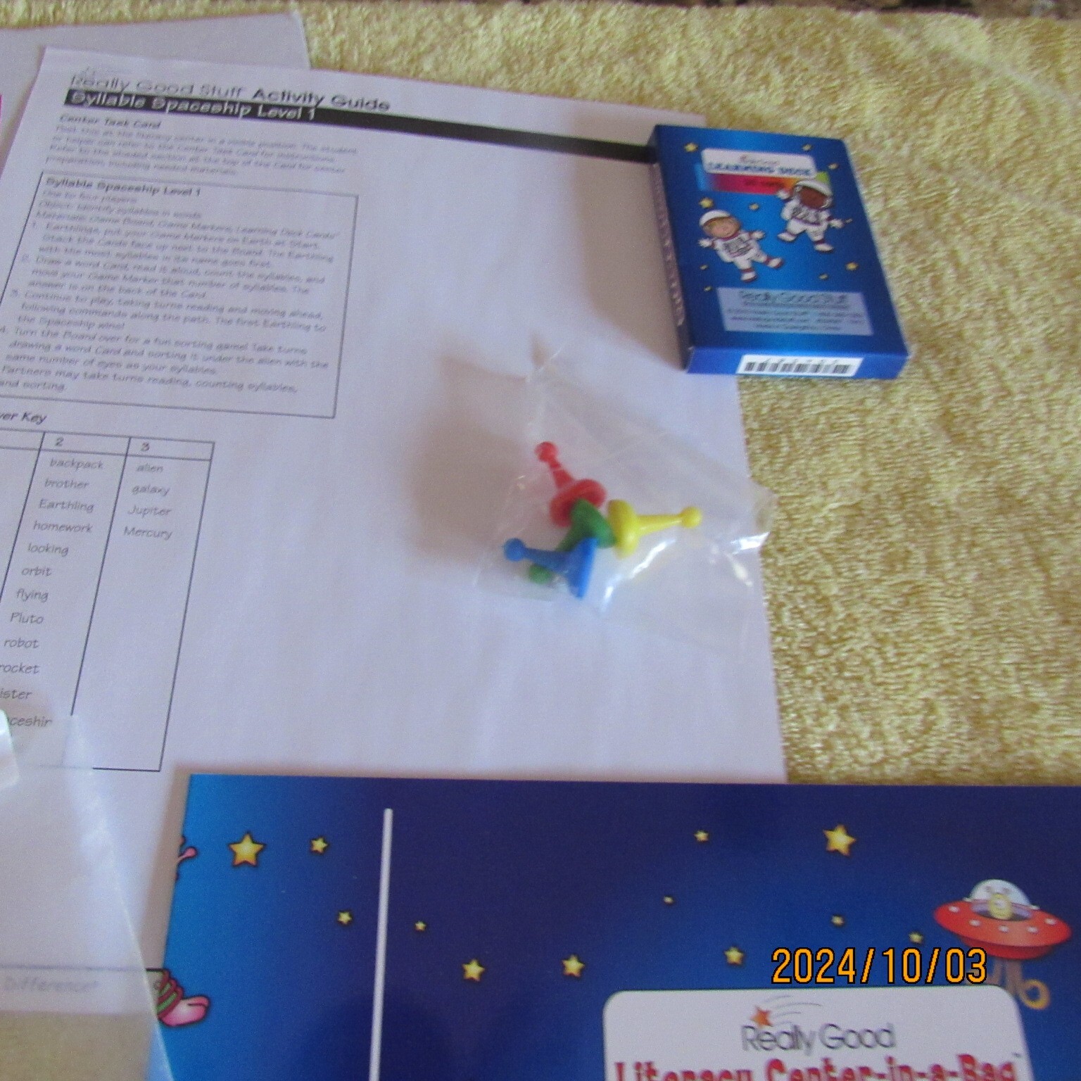 Really Good Stuff-Literacy Center in Bag-Syllable Spaceship-Level 1-2010-Game