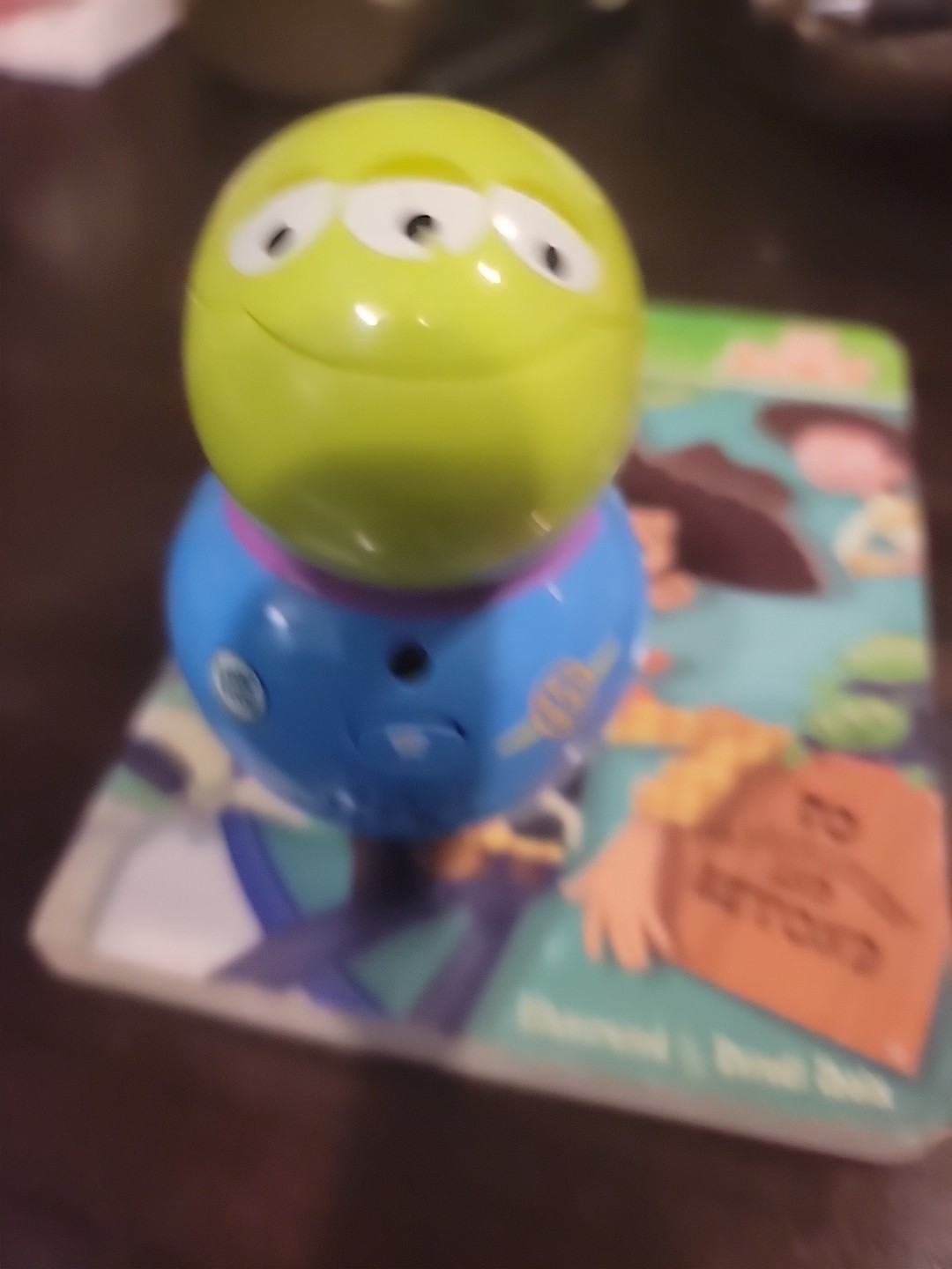 LeapFrog TOY STORY 3 Tag Junior Talking Reader Figure HTF & Toy Story 3 Book