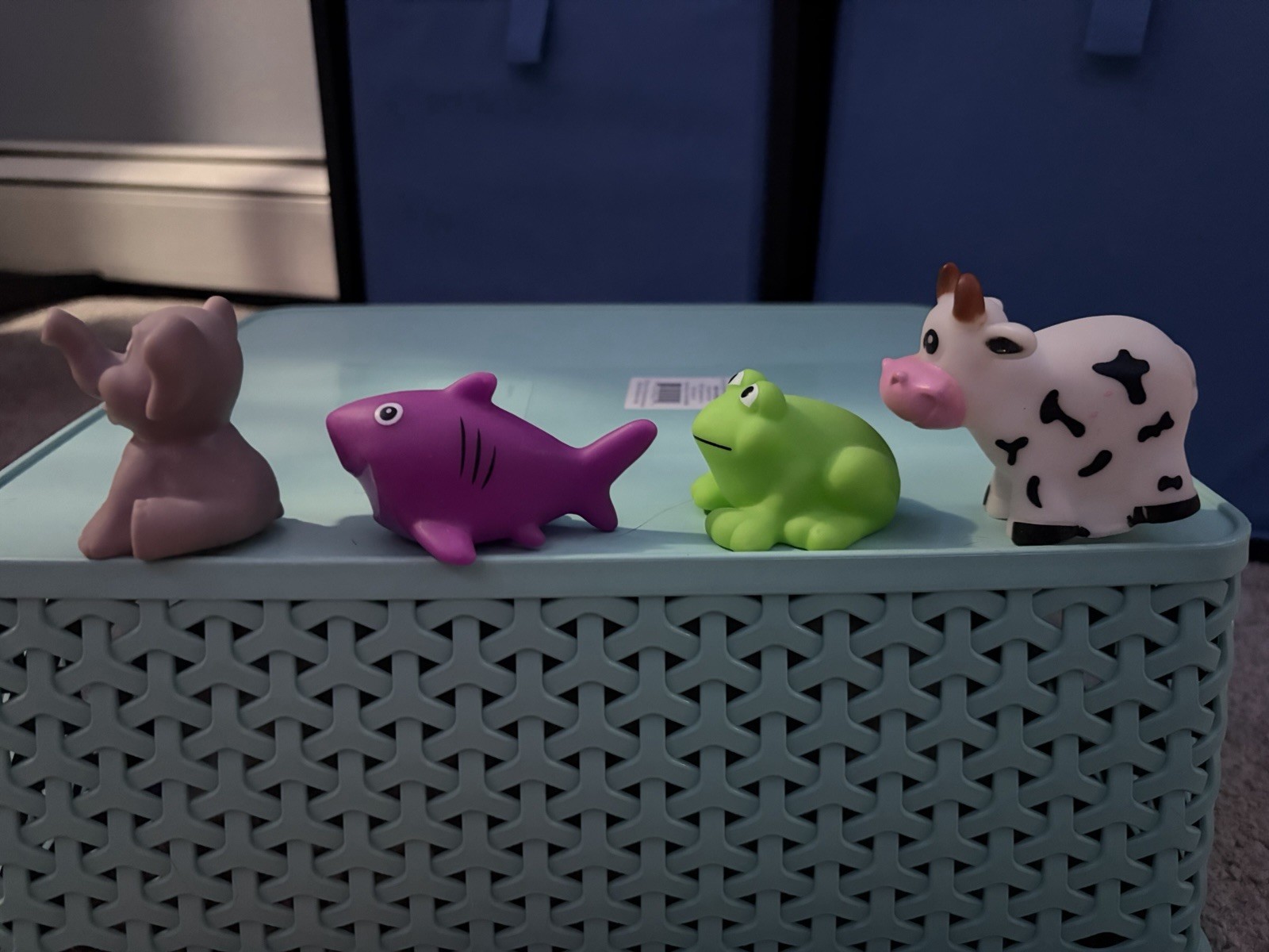 Random Set Of Seven Rubber Animals Squirt Bath Toy