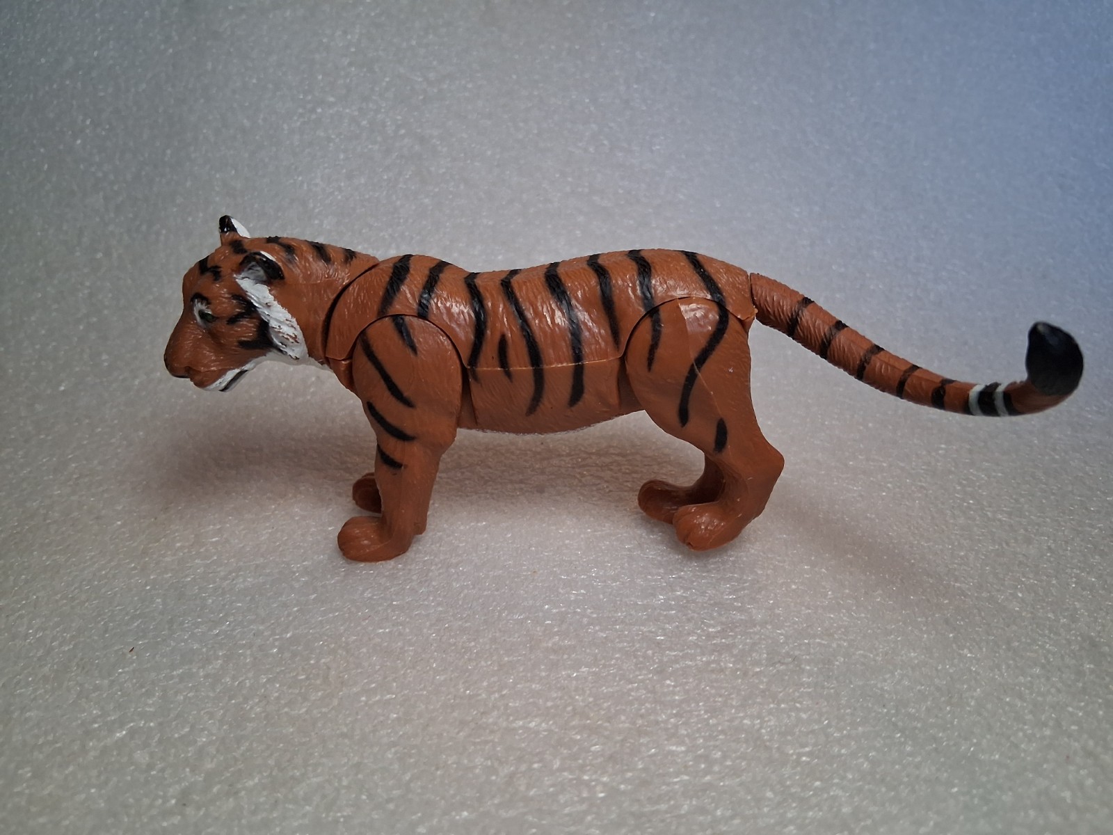 Vintage K & M Int. Wild Animal Plastic Toy Figure Lot 2003 Platypus Koala Lemur
