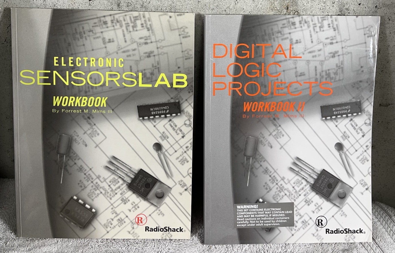 Radio Shack Technology Plus | Modern Electronics Learning Lab | Solderless Board