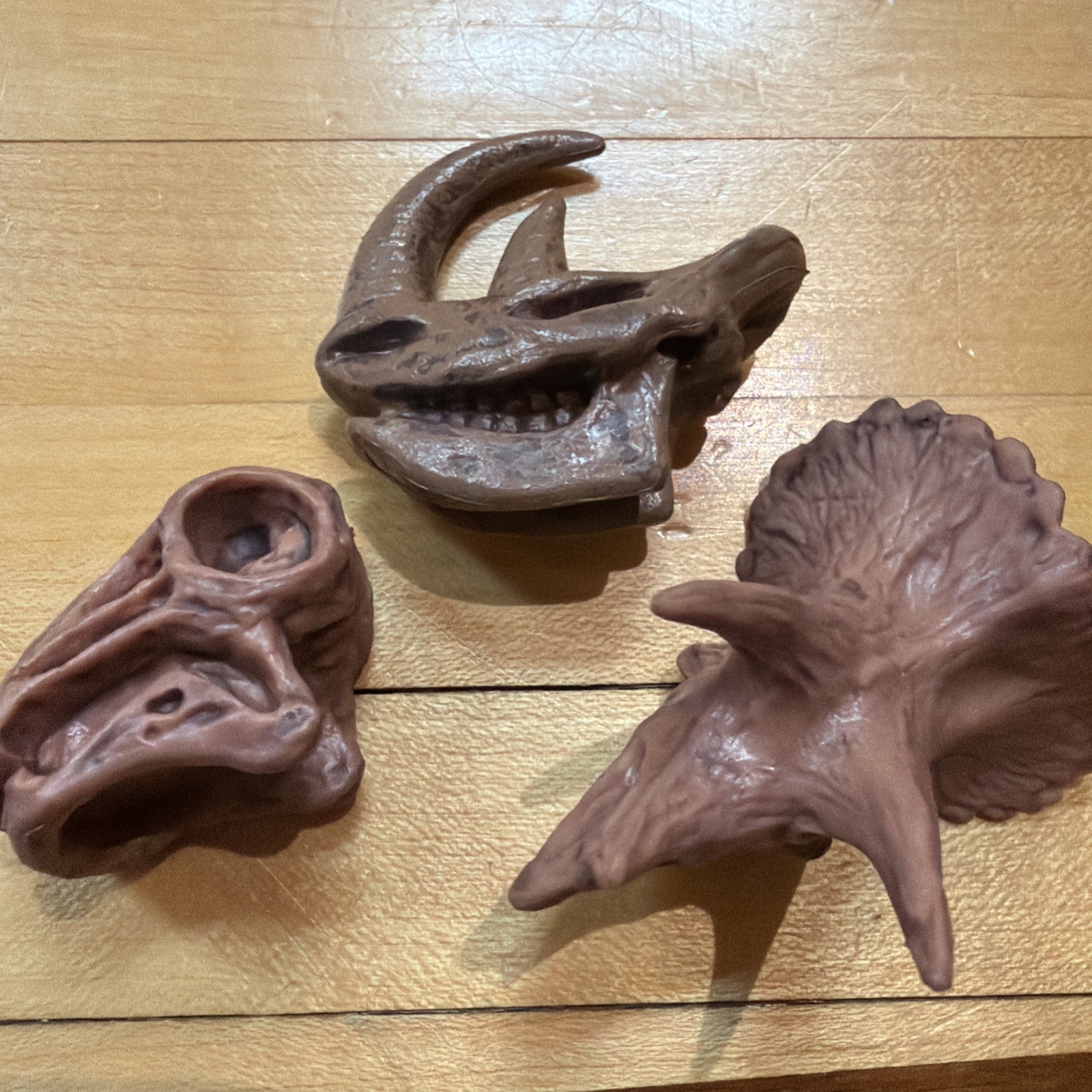 Lot Of Toy Dinosaur Bones Skulls Skeletons For Sensory Table