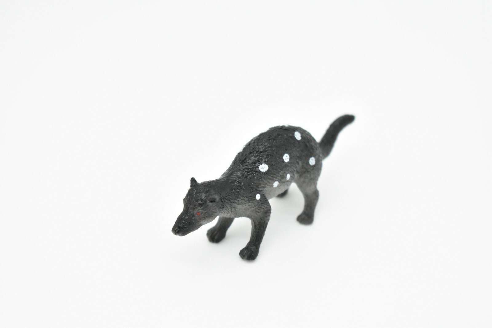 Quoll, Australian toy Animal, Very Nice Plastic model, 2 1/2 ” CWG120 B238