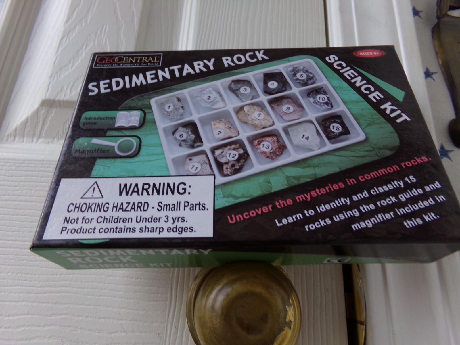 FLAWS Sedimentary Rocks Science Kit GeoCentral 15 Rocks Ages 8+ Magnifying Glass