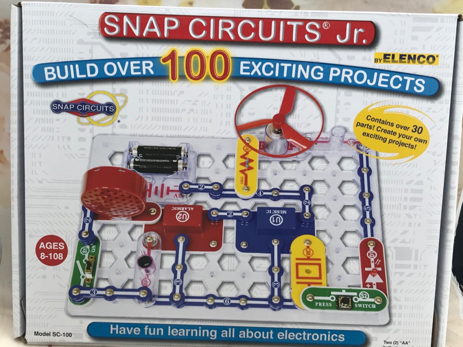 ELENCO SNAP CIRCUITS JR 100 electronics lessons (B7)