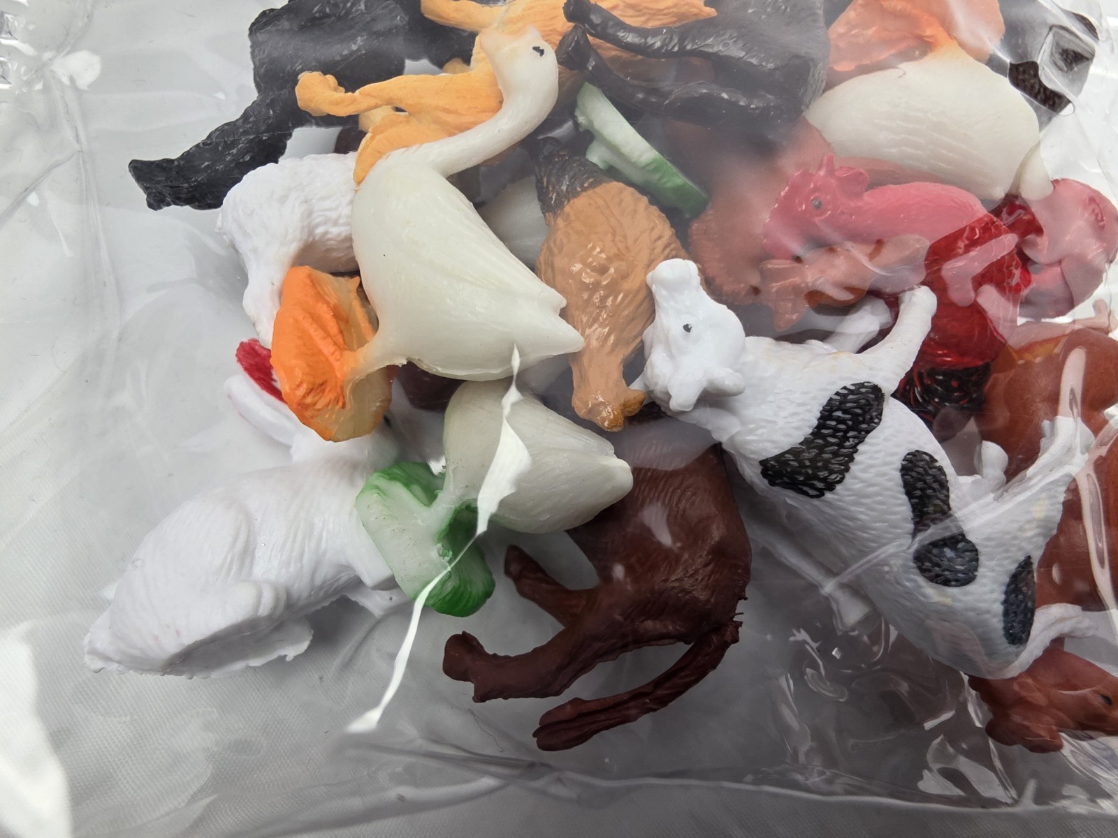 Farm Animal Figures Toy Plastic Kids Playtime 24 Pieces Value Pack New