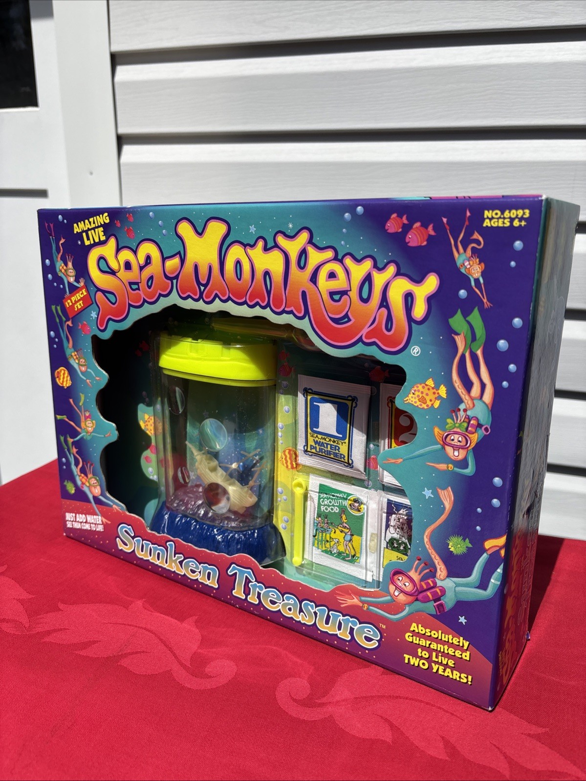 Amazing Live Sea-Monkeys SUNKEN TREASURE Tank Aquarium NEW RARE VTG 1998