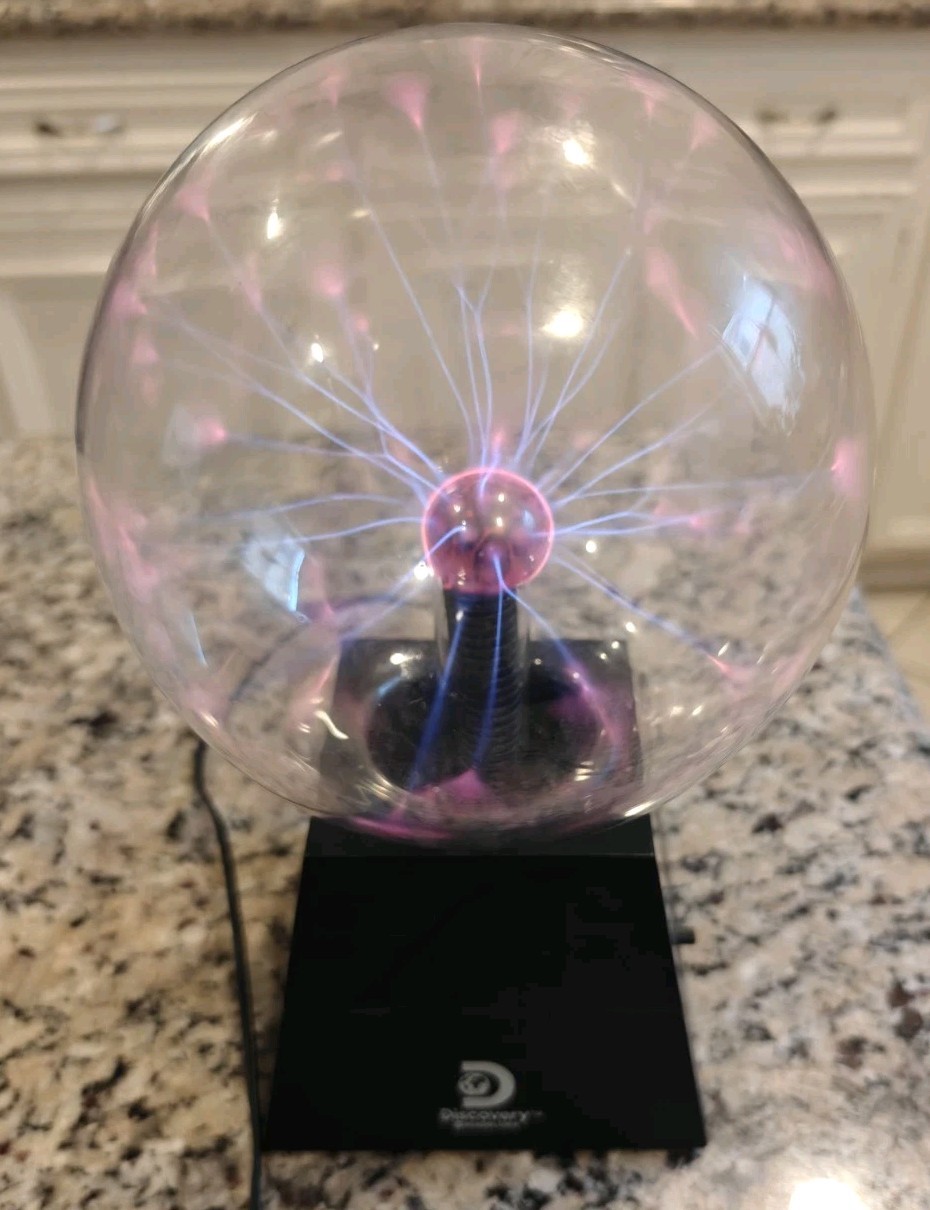 Plasma Globe Discovery Mindblown Interactive Display Of Electricity New in Box