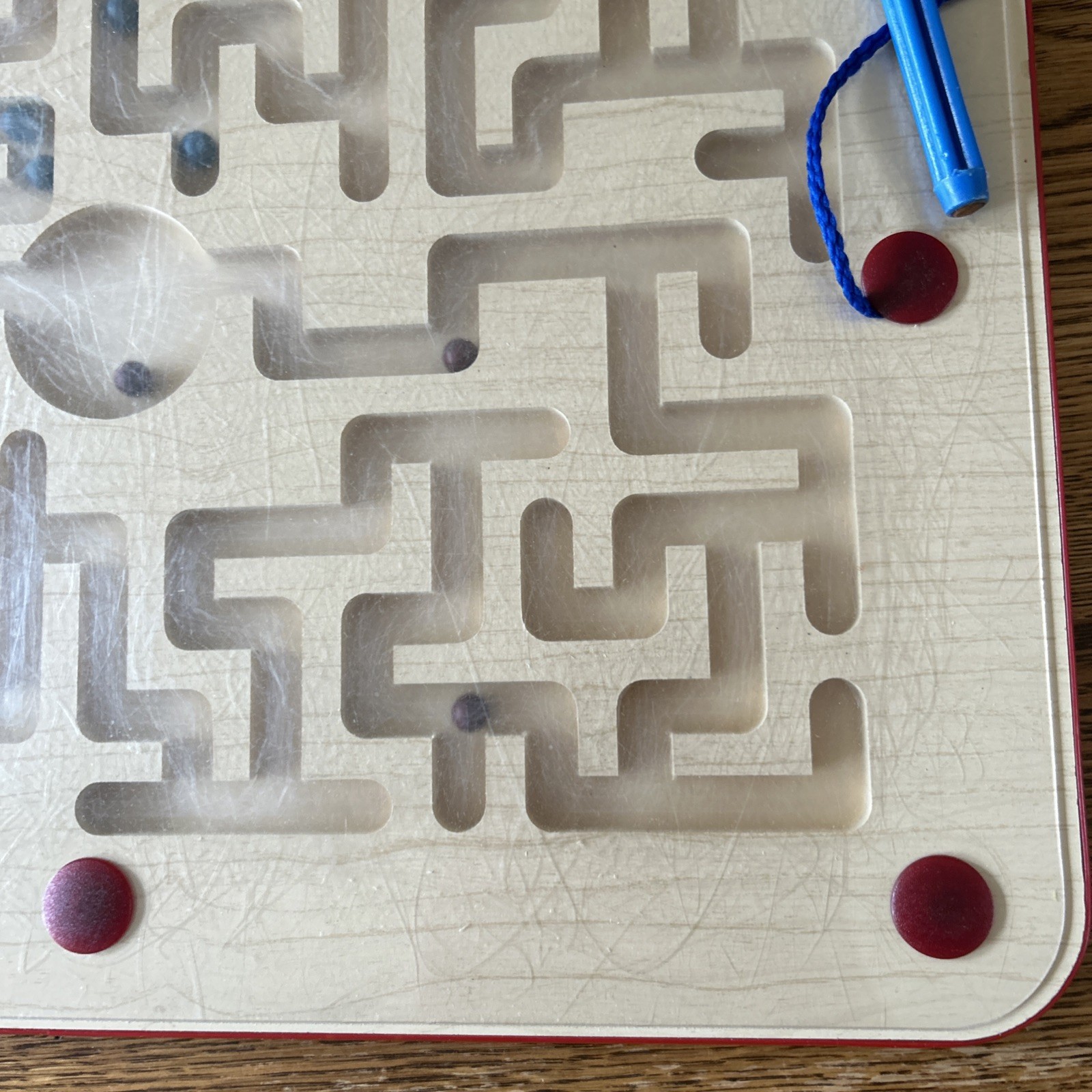 Magnet Express Magnetic Maze Red and Blue Wands 12×15″ Made in USA by Anatex
