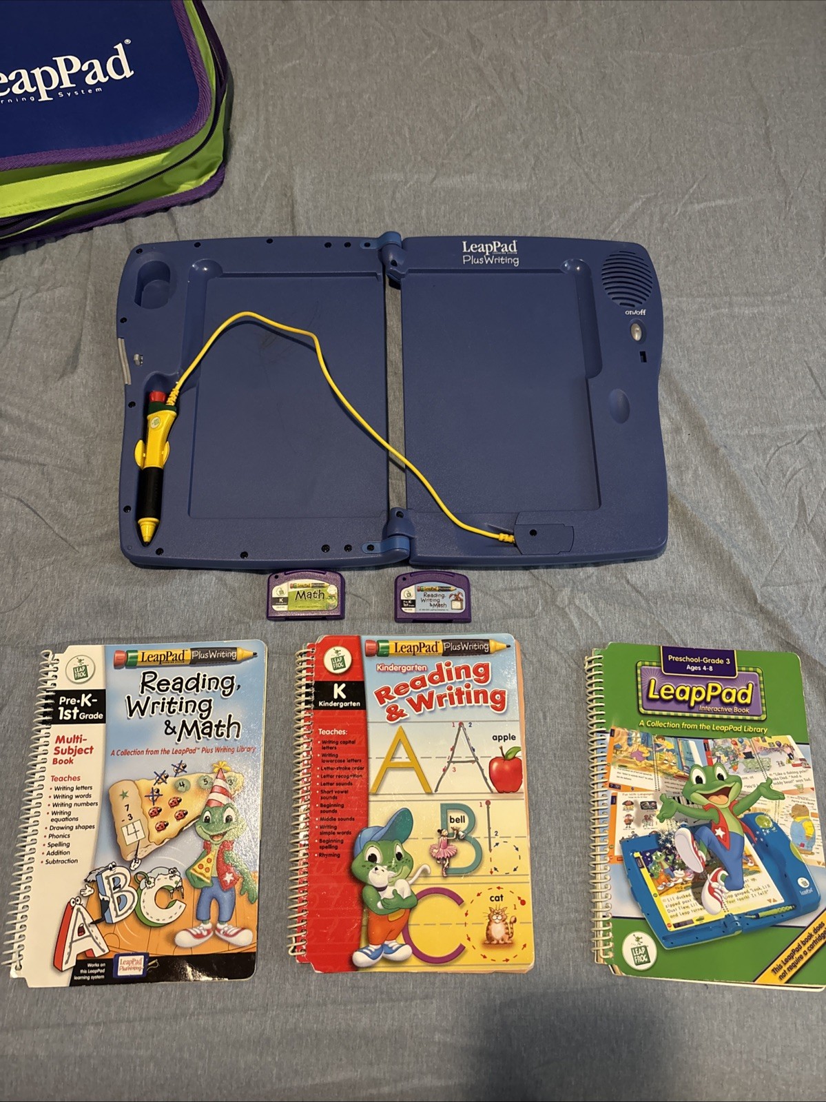 LeapFrog LeapPad Carrying Case 3 Books and 2 Games Tested and Working
