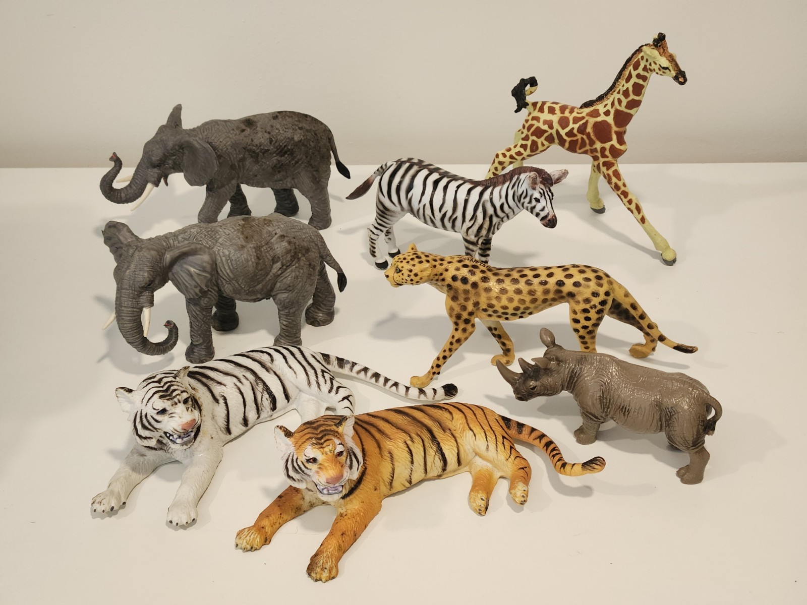 Lot of 8 Safari LTD Jungle Animals Toys Figures Giraffe Zebra Cheetah Rhino Vtg
