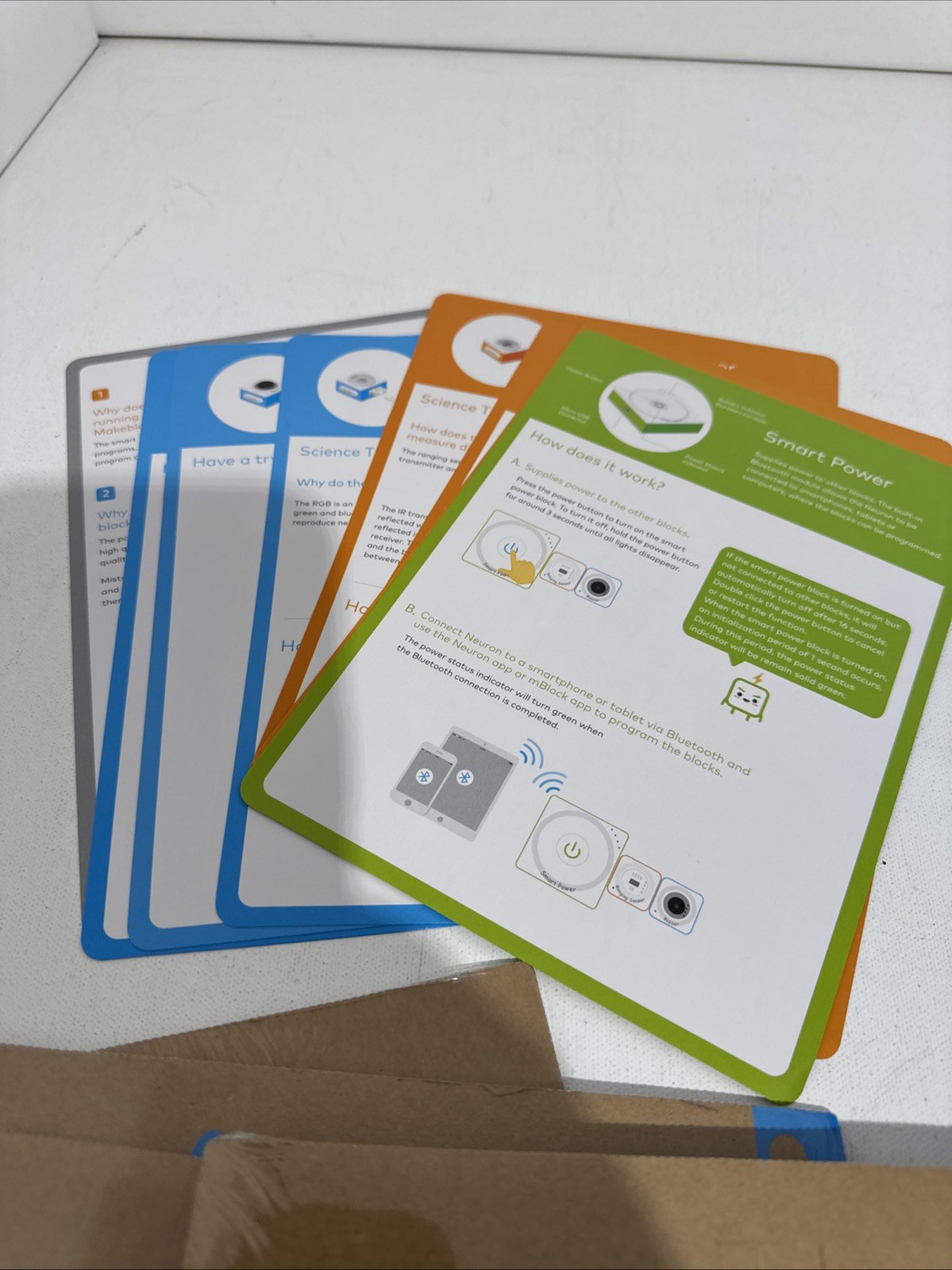 Makeblock Neuron Artist Kit Open Box