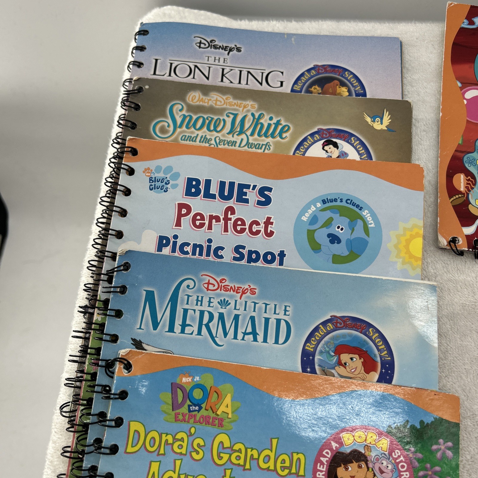 VINTAGE 2003 STORY READER WITH DISNEY MARVEL & CARTRIDGES TESTED WORKS
