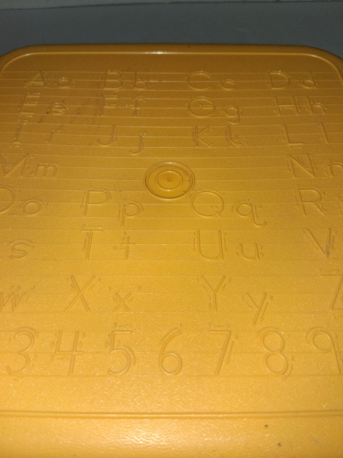 Vtg Tupperware Alphabet Carry Case 20 Stencil Lot Yellow ABC Pencil Lunch Box