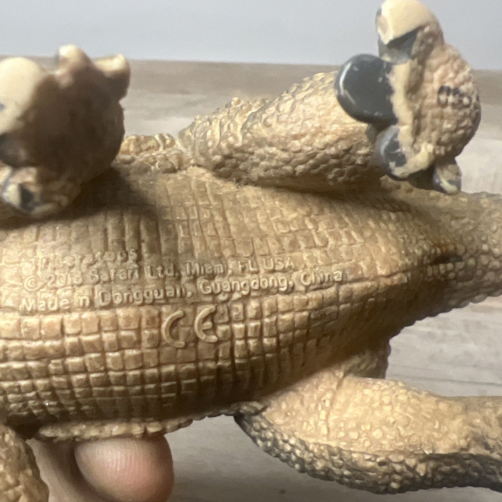 Safari Ltd Triceratops Figure Brown Prehistoric Dinosaur Figurine 6″ 2018