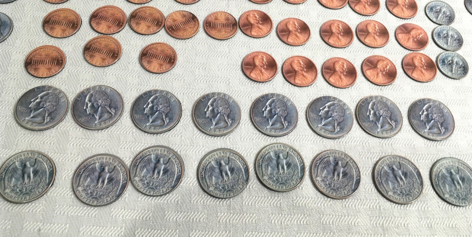 MATH MANIPULATIVE / MAGNETIC COINS MONEY / 140 PEICES PENNY NICKEL DIME QUARTER