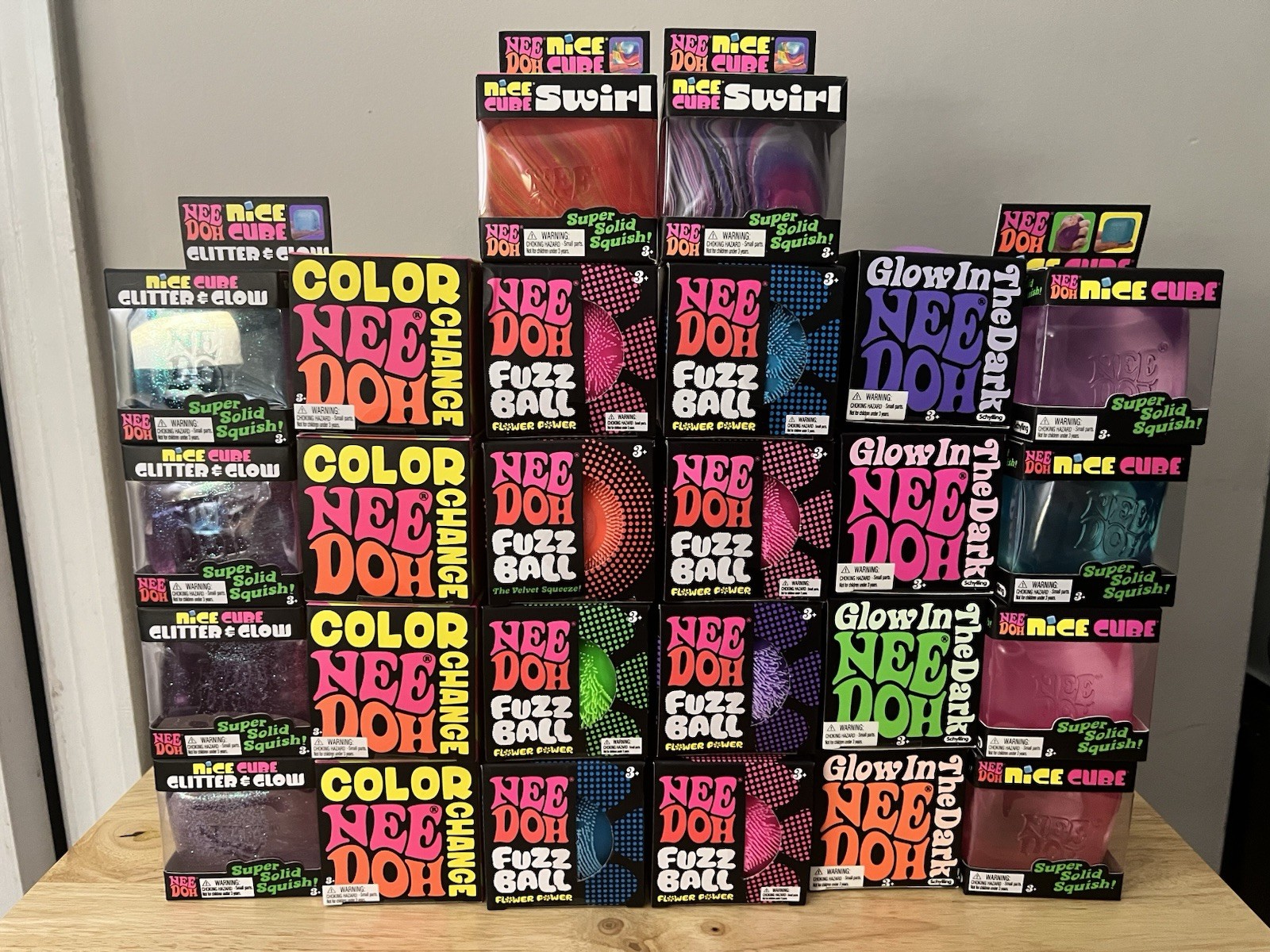 Lot 26 Nee Doh Nice Cube, Swirl, Color Change, Fuzz, Glitter Glow, Glow in Dark