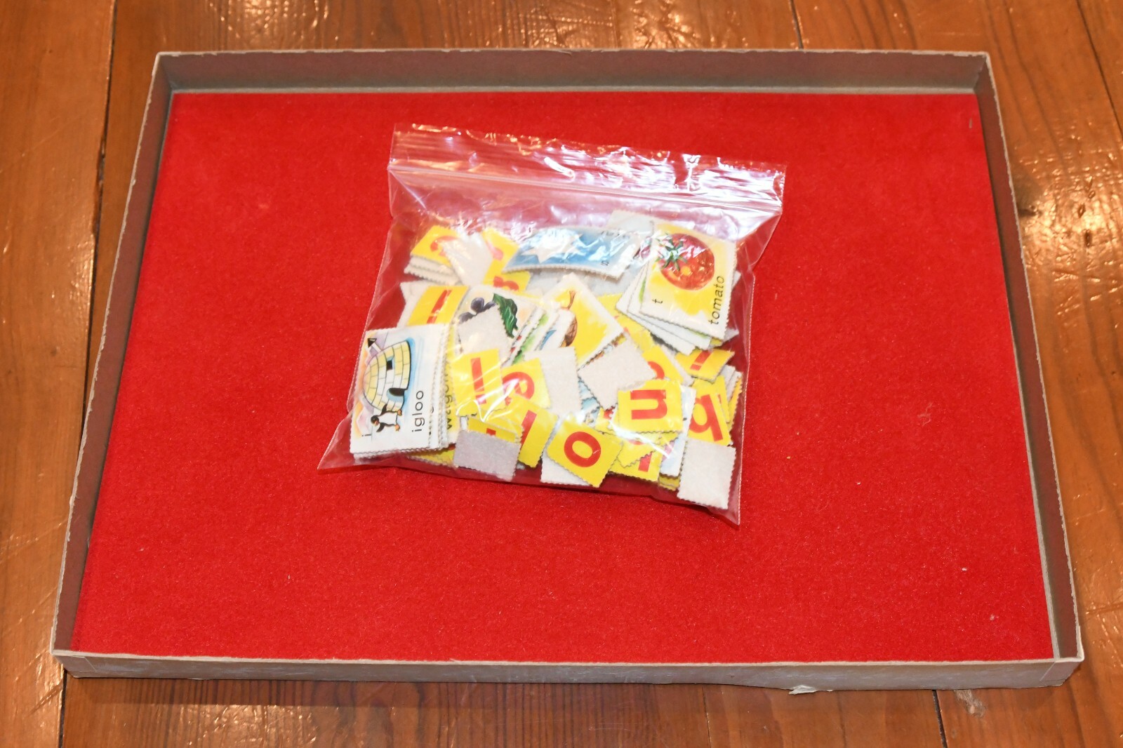 Vintage 1967 Saalfield ABC Flannel Board Set COMPLETE Letters Alphabet Learning