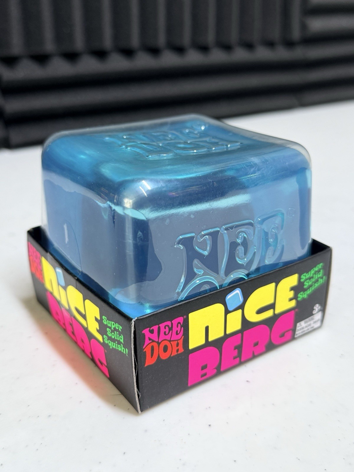 New! NeeDoh Nice Berg Blue XL Giant Nee Doh Niceberg Solid Squish Cube Ice Block
