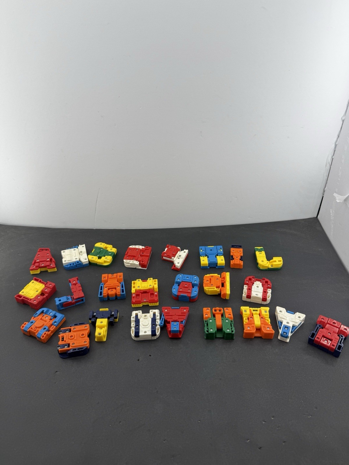 Educational Alpha Bots Transforming Letters Missing E Alphabet Vintage Robots