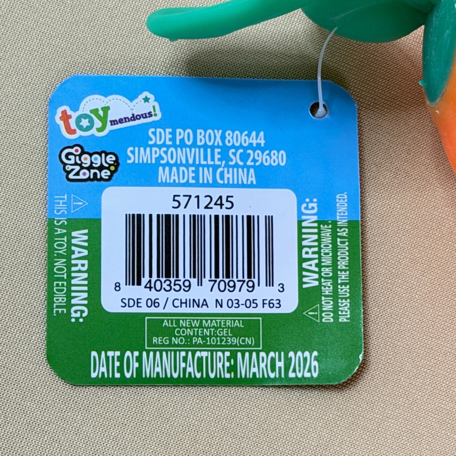 Toymendous Squeeezy Fidget Toy Kids OS Orange Yellow Jumbo Carrot Butter NWT