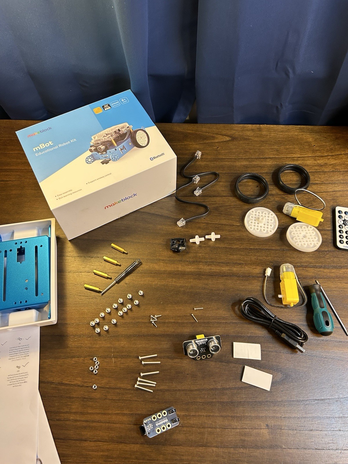 Makeblock mBot V1.2 Bluetooth STEM Robot Kit Blue P1050017 | Educational Coding