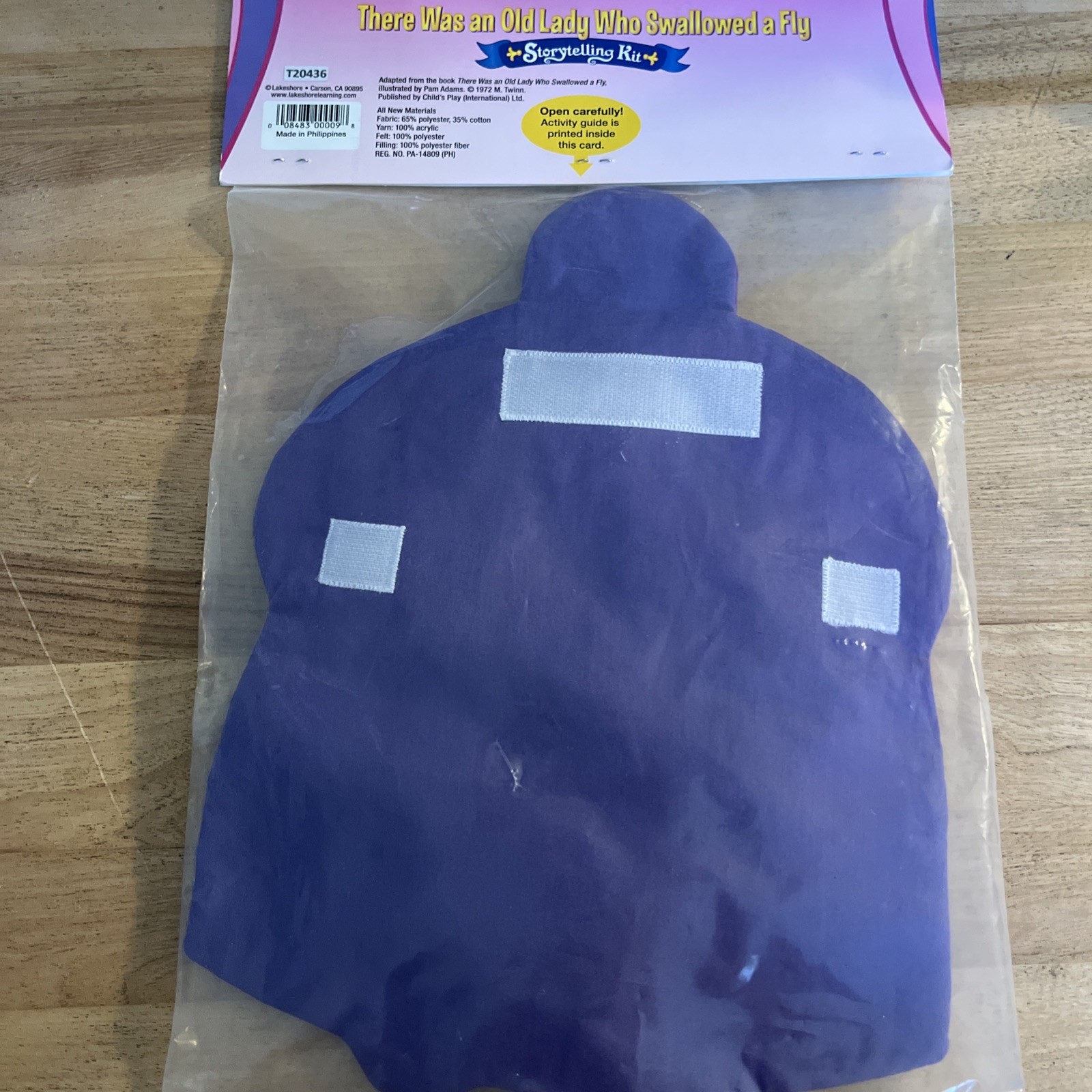 Lakeshore There Was An Old Lady Who Swallowed A Fly Storytelling Kit 8 Pieces