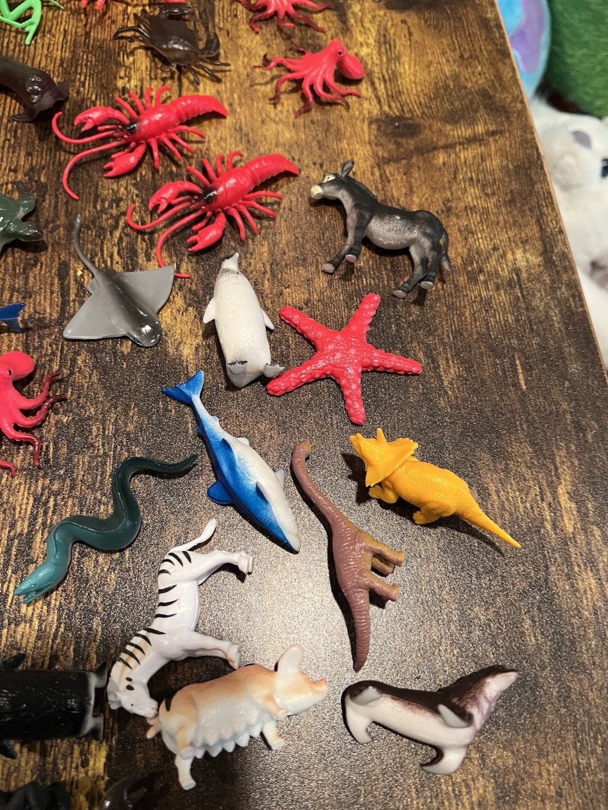 Mixed of Plastic Sea Animals Fish Shar Turtle and Land Animals Insects Lot of 87