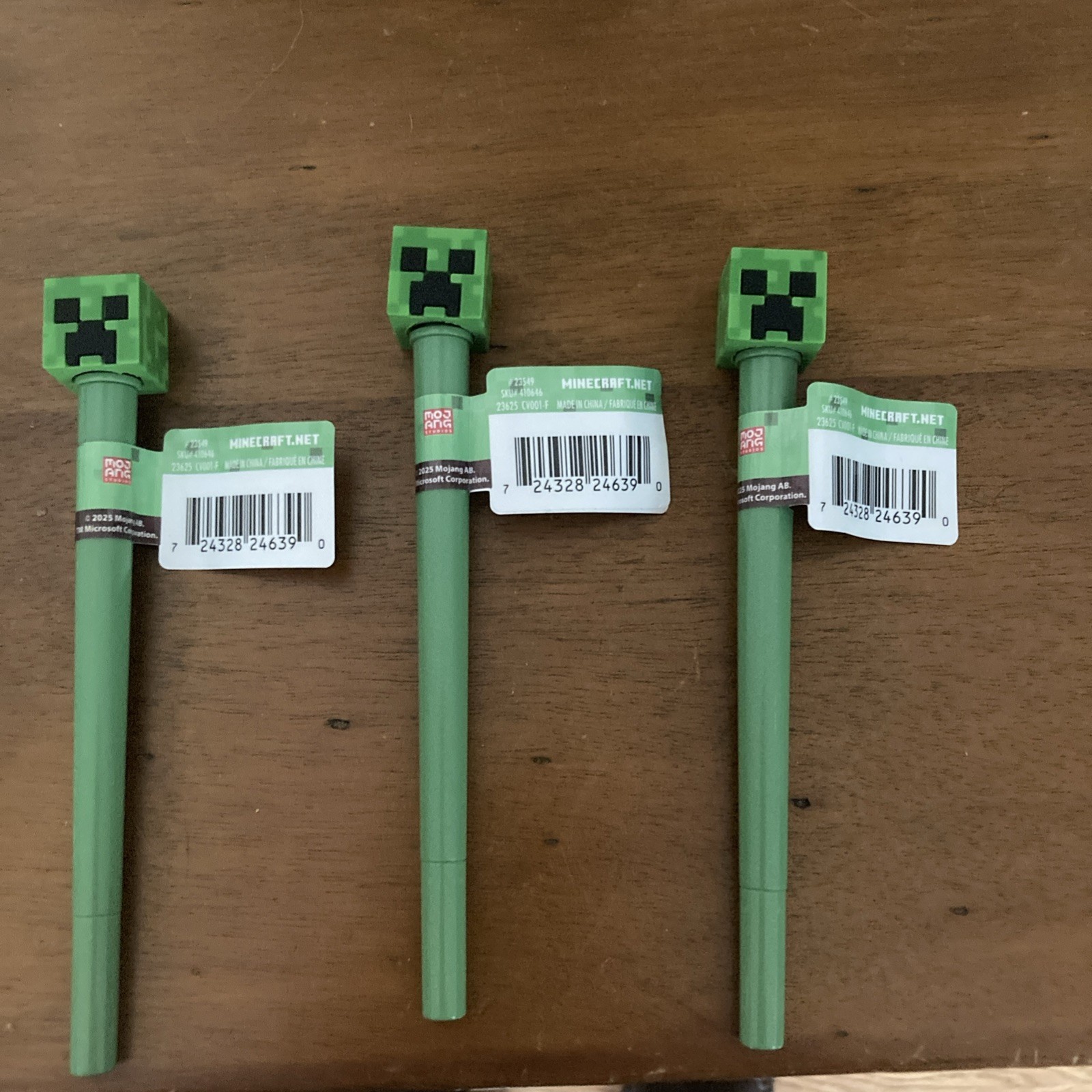 Lot Of 3 MineCraft Fidget, Spinner Pens with cap. New With Tags