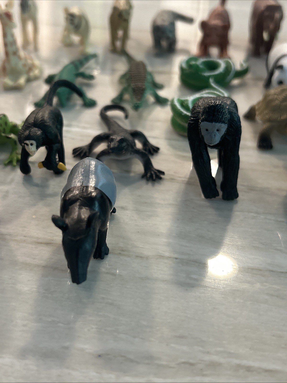 K&M Animal Plastic Figures Zoo Wild Animals Lot (32)