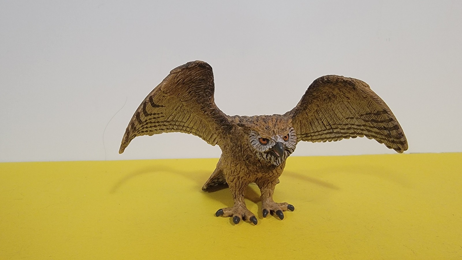 SCHLEICH EAGLE OWL 14738 Bird of Prey European Asian African Animal Figure