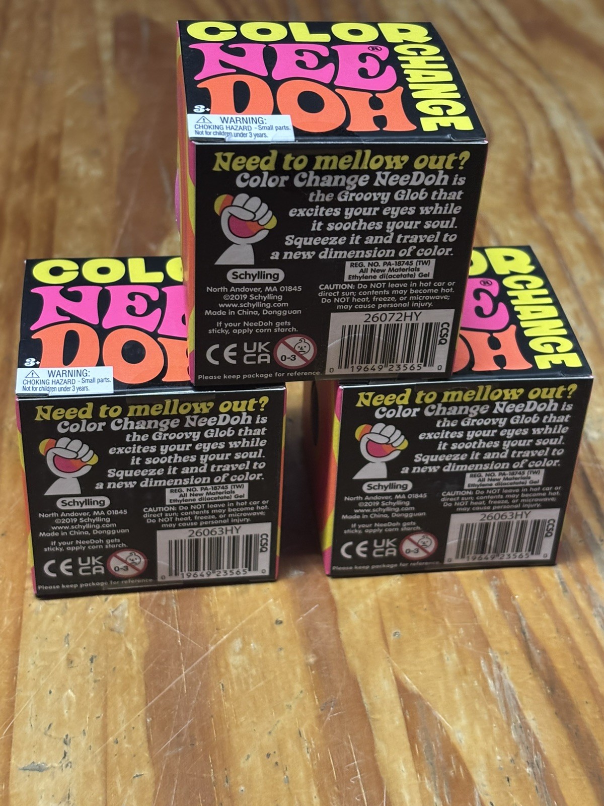 AUTH Schylling NeeDoh Color Change Squeeze Ball Blue Pink Yellow full set