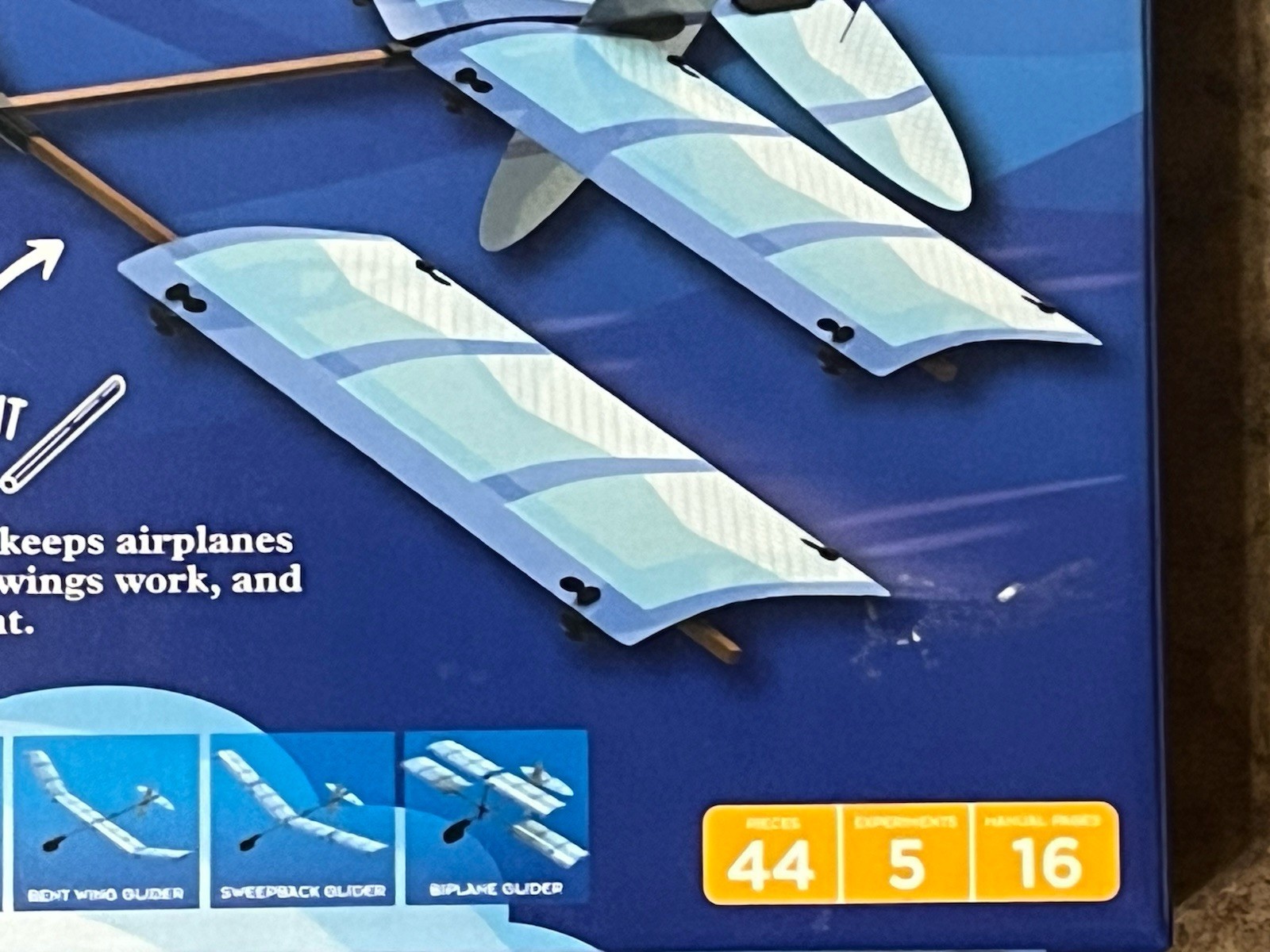 Thames & Kosmos Ultralight Airplanes STEM Experiment Kit | Build 5 Gliders 2022